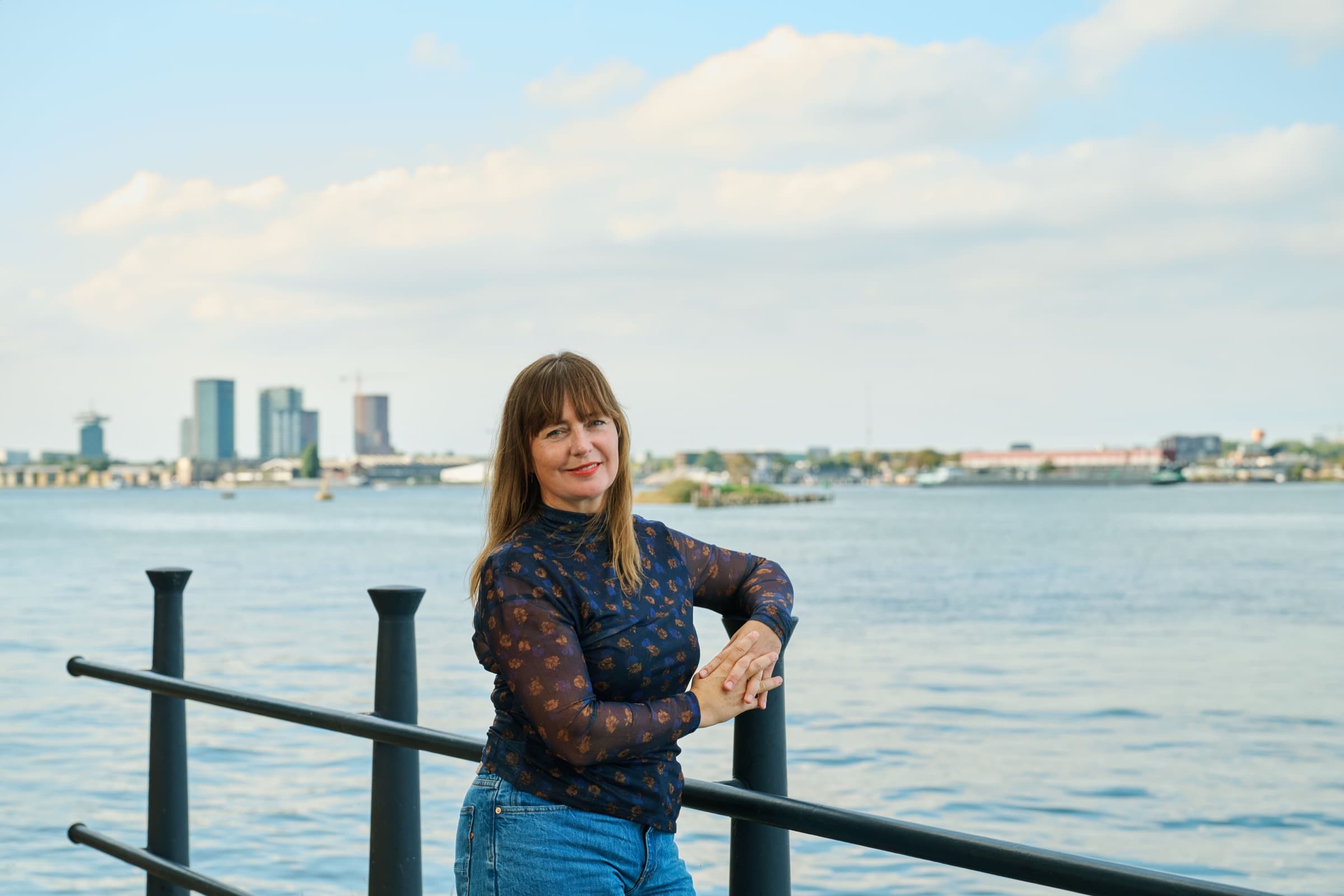 Hanna Bloemhof by the IJ in Amsterdam